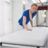 Salviette detergenti e disinfettanti per superfici senza alcol